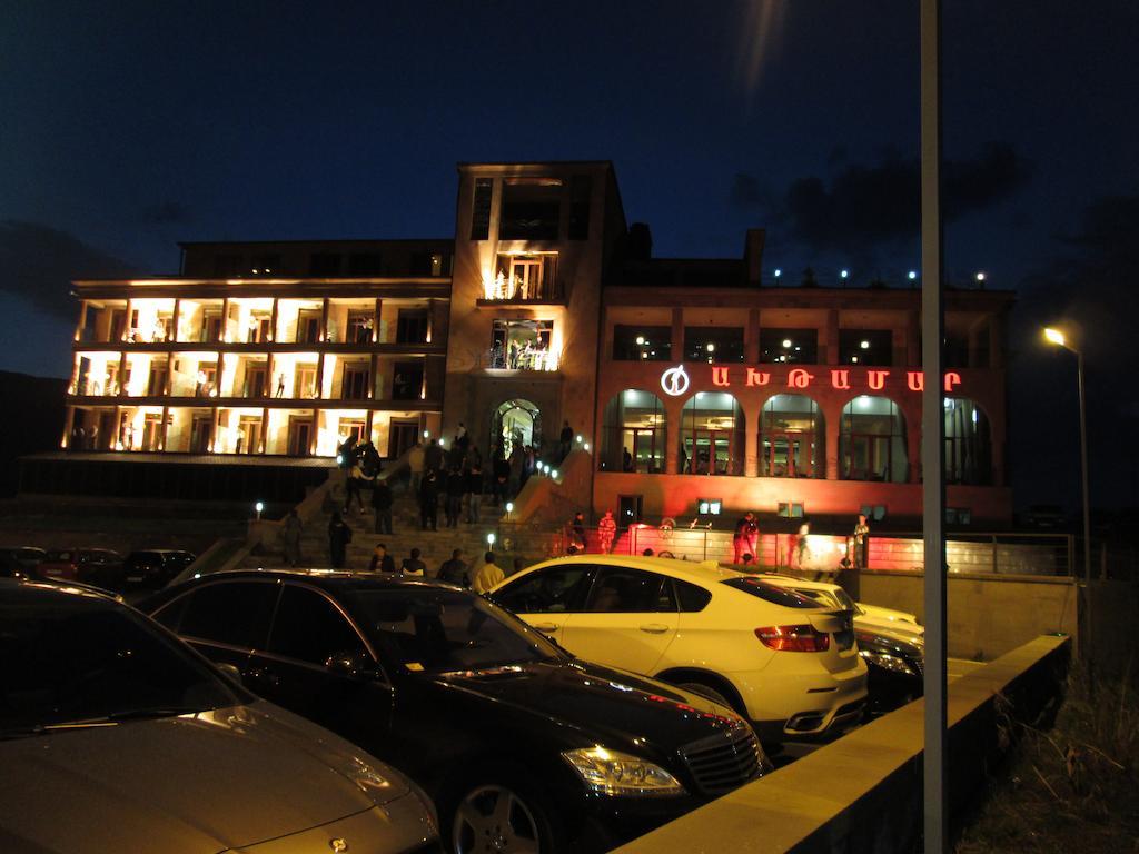 ארזאקאן Akhtamar Hotel Cjsc מראה חיצוני תמונה