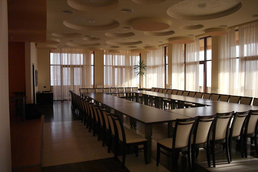 ארזאקאן Akhtamar Hotel Cjsc מראה חיצוני תמונה