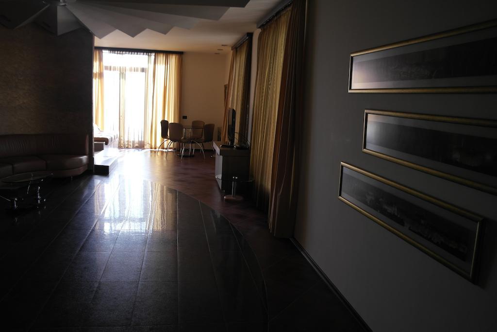 ארזאקאן Akhtamar Hotel Cjsc חדר תמונה