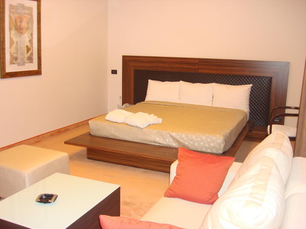 ארזאקאן Akhtamar Hotel Cjsc חדר תמונה