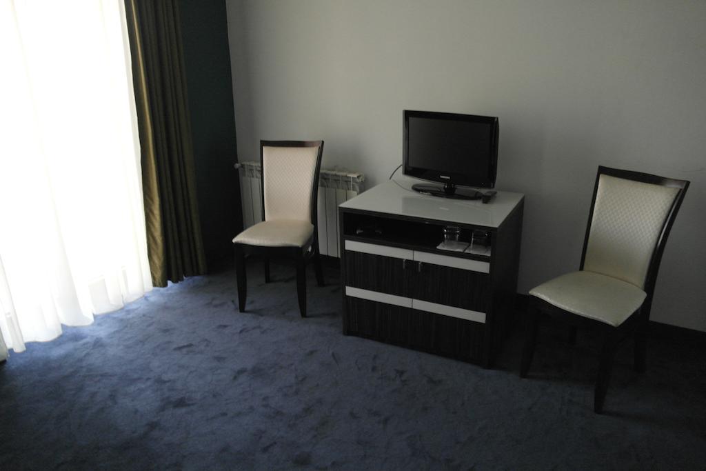 ארזאקאן Akhtamar Hotel Cjsc חדר תמונה